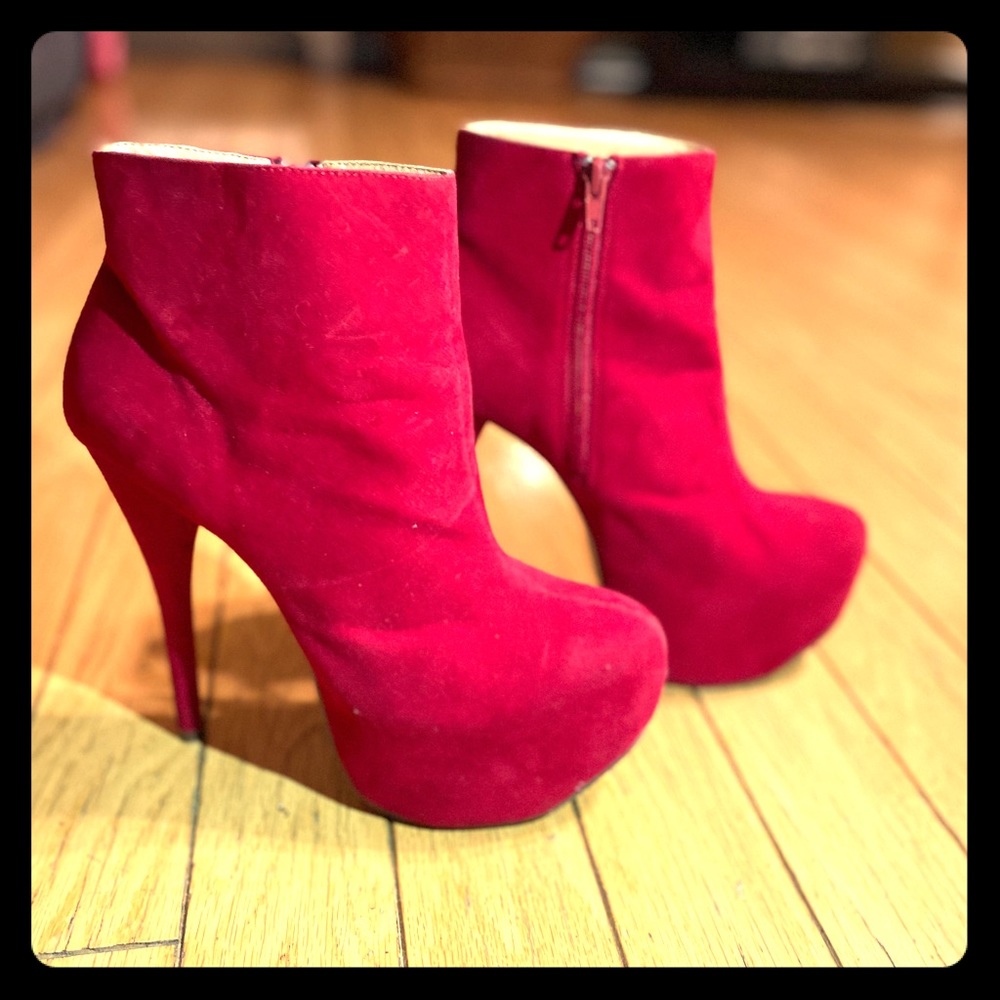 Sexy red platform boot